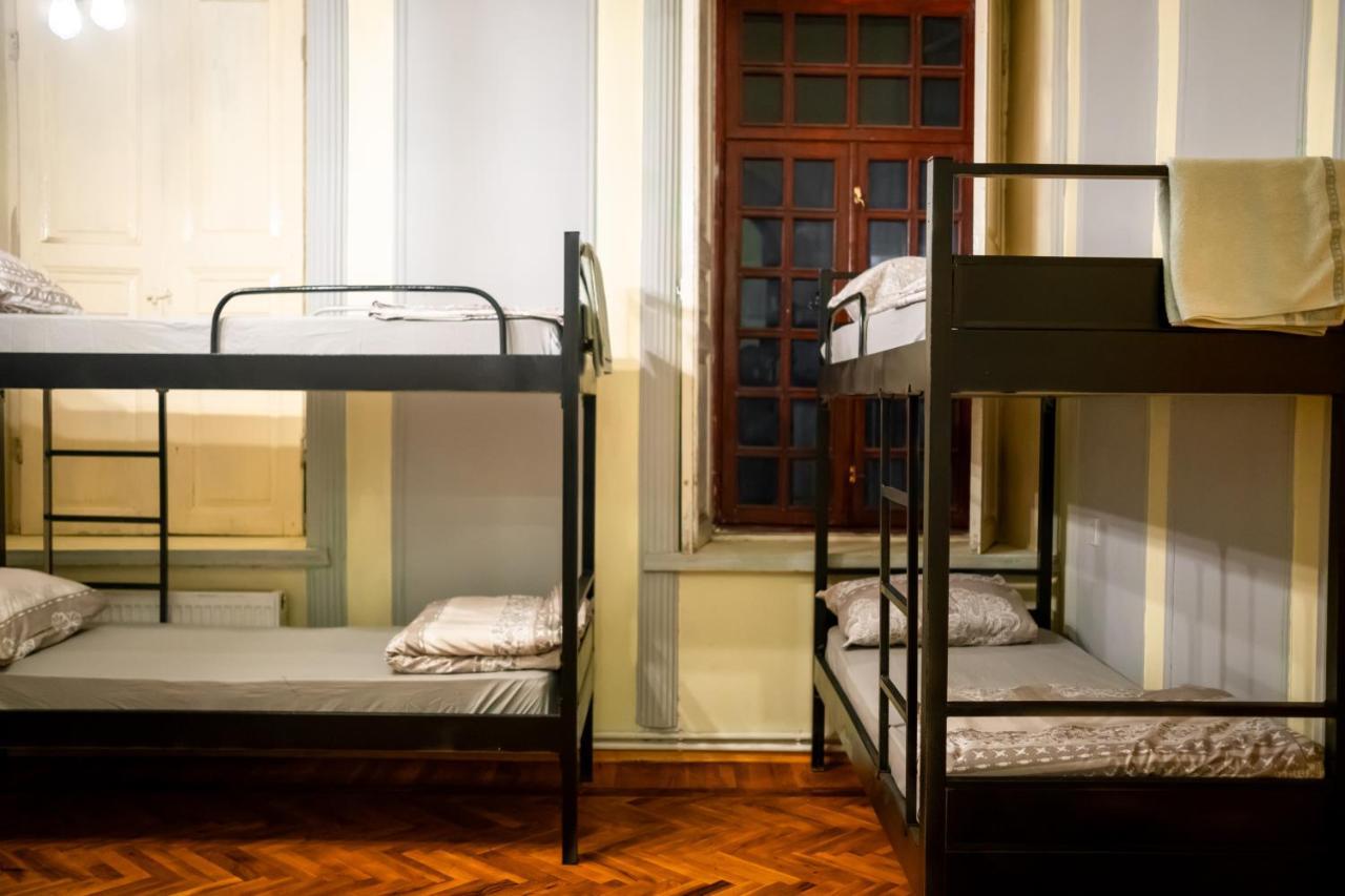 Flora Music & Art Hostel Baku Luaran gambar