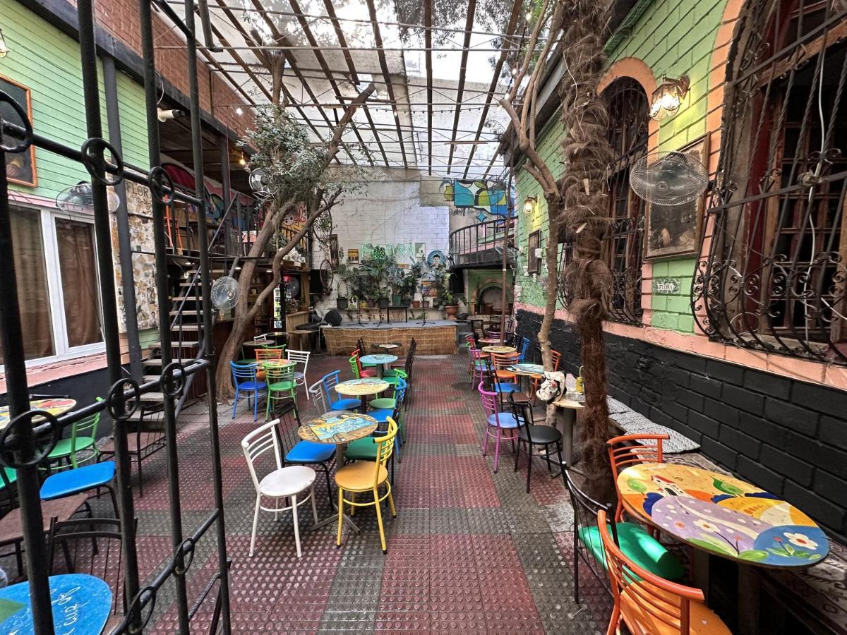 Flora Music & Art Hostel Baku Luaran gambar